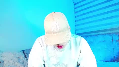 mod online show from August 13, 4:48 am
