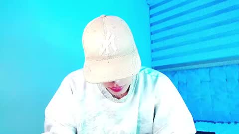 mod online show from August 13, 5:54 am