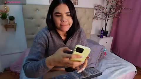 _kathya_spinelli_ online show from September 1, 7:37 pm
