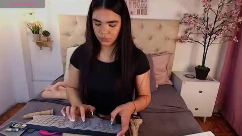 _kathya_spinelli_ online show from September 3, 1:25 pm
