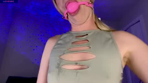 Kelly  online show from September 4, 2:37 am