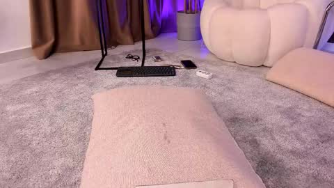 Kim online show from March 17, 8:58 pm