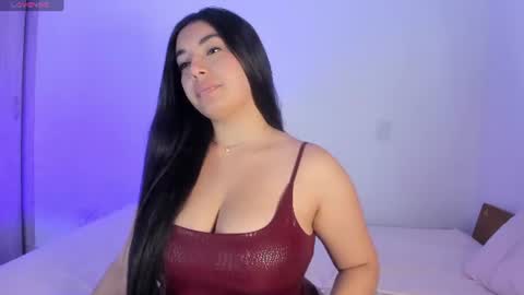 _kimtorres_1 online show from July 6, 3:04 pm
