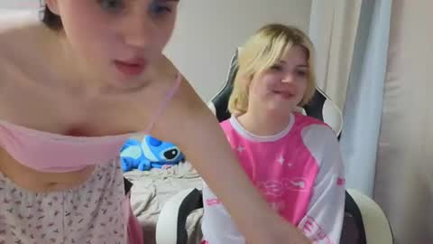Molly online show from July 19, 4:42 pm