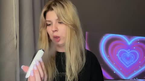 Molly online show from July 22, 6:43 pm