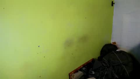 _kittieluxe online show from August 1, 8:42 am