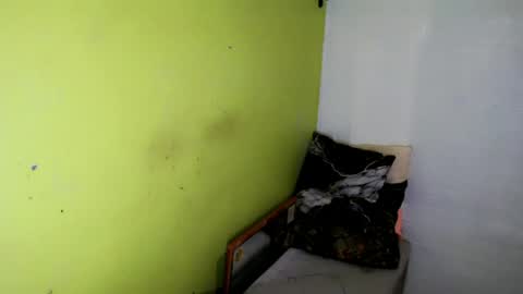 _kittieluxe online show from August 13, 5:10 am