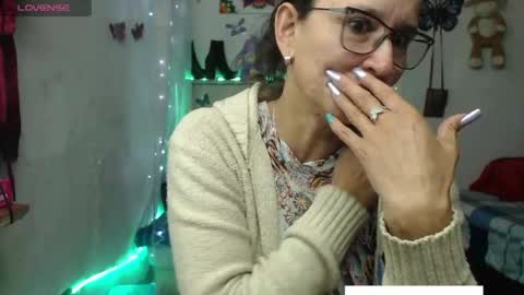 SANDRA online show from August 7, 3:17 am