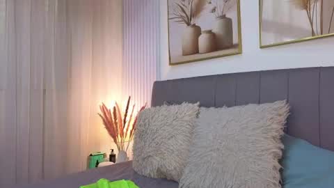 paulina  online show from August 13, 10:35 pm