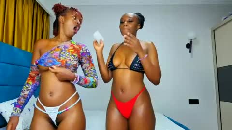_latoyah online show from August 12, 3:31 am