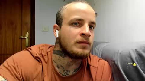 Layne online show from July 30, 5:37 am