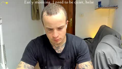 Layne online show from August 7, 4:56 am