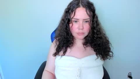 leana online show from June 3, 6:11 pm