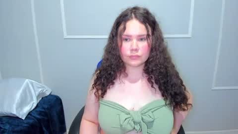 leana online show from August 6, 1:04 am
