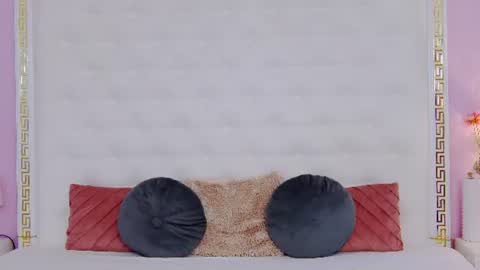 Lena Paul online show from August 13, 9:34 am