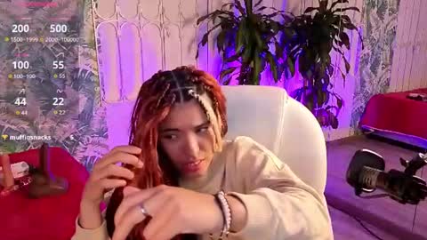 Lili  online show from August 6, 4:28 pm