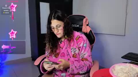 Lindasy online show from August 14, 1:59 pm