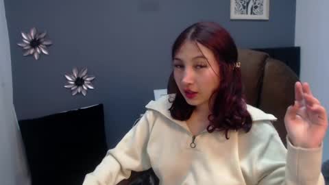   linrose   online show from March 30, 9:55 pm