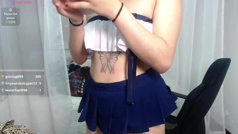   linrose   online show from April 2, 8:17 pm