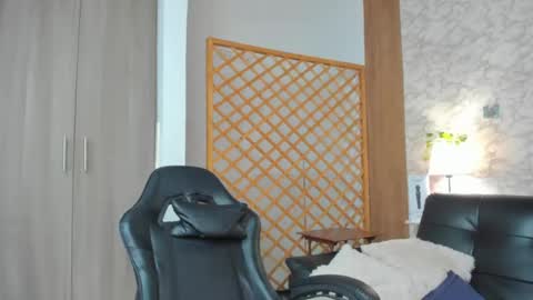 _lissa_02 online show from August 13, 8:56 pm