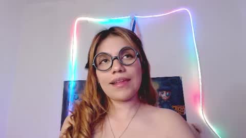 Sofia 3 online show from August 11, 6:37 am