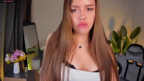 Lola3 online show from August 10, 12:06 pm