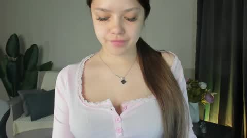Lola3 online show from August 14, 6:28 am