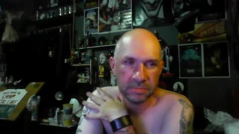 That guy online show from August 8, 4:56 am
