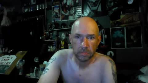 That guy online show from August 8, 5:02 pm