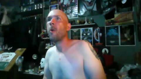 That guy online show from August 9, 3:07 am