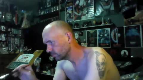 That guy online show from August 9, 11:17 pm