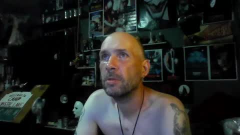 That guy online show from August 11, 6:48 am