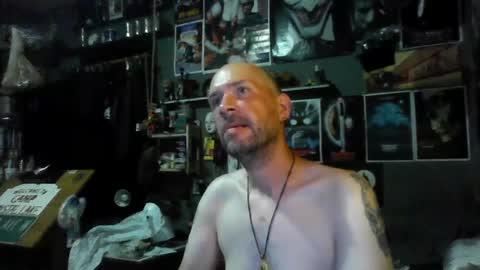 That guy online show from August 12, 5:04 pm