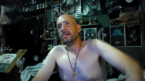 That guy online show from August 13, 12:02 am