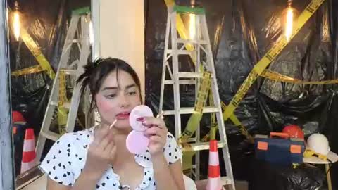 Lucy online show from August 11, 6:32 pm
