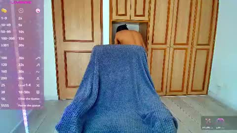 lulukisss online show from July 8, 8:46 pm
