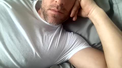 _lululeo_ online show from May 10, 8:55 pm
