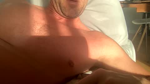 _lululeo_ online show from May 20, 2:12 am