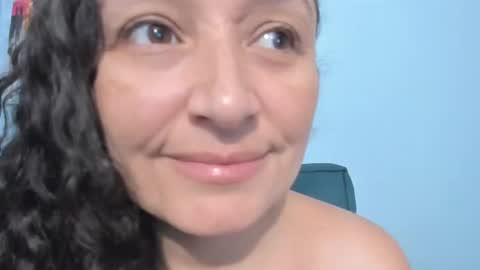 _luna__sweet_ online show from August 15, 4:05 am