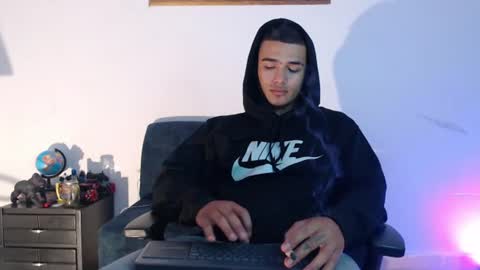 STIVEN online show from July 22, 1:02 pm