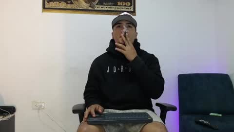 STIVEN online show from August 17, 1:27 pm