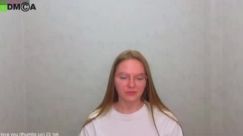 Welcome guys  Pleasure to see you all here  My name is LysaVasilisaMichaelaTip menu is active Private is open  online show from May 25, 10:06 am