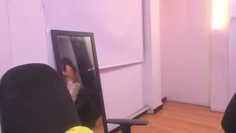 _makima1_ online show from August 13, 12:35 am