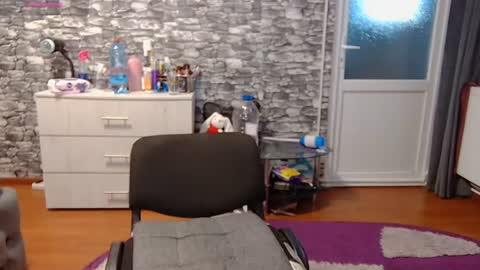  Mari  online show from July 22, 8:17 am
