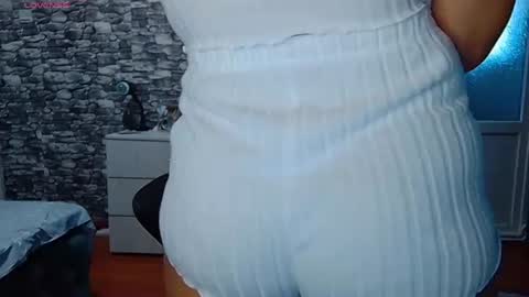  Mari  online show from August 5, 9:51 am