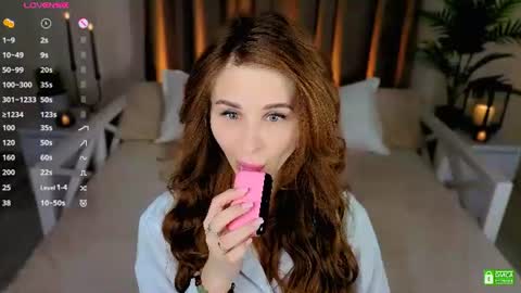 Mari online show from August 9, 11:28 pm