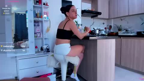 Maria Angel online show from August 14, 8:01 pm