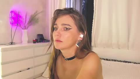 Mari online show from August 15, 2:10 pm