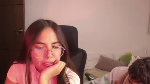 max and abby online show from July 13, 12:28 am