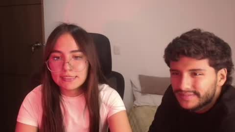 max and abby online show from July 13, 3:02 am